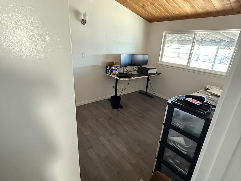 2907 University Ave — Photo 2