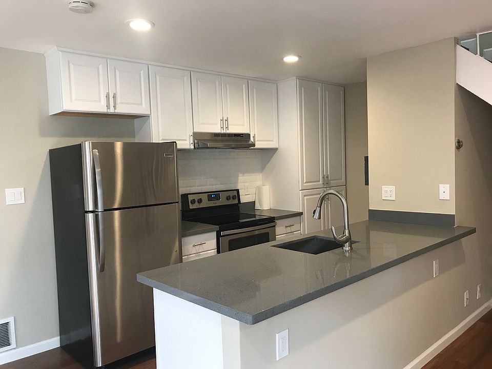 1st image of 1342 Branham Ln Unit 3