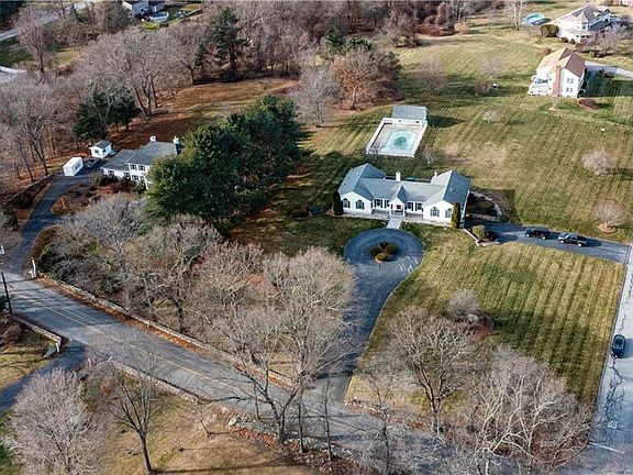 3rd image of 87 Mann School Rd