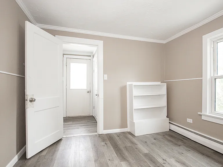 5859 Lake St — Photo 11
