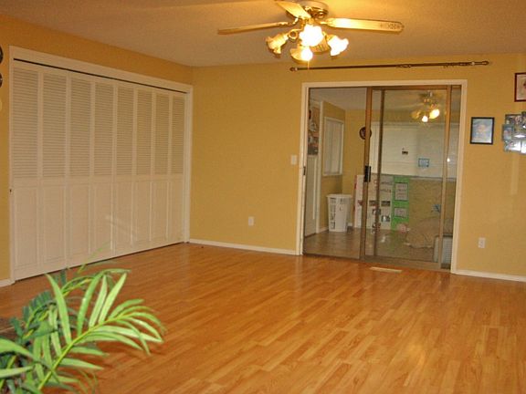 4th image of 14201 4th Avenue Ct S