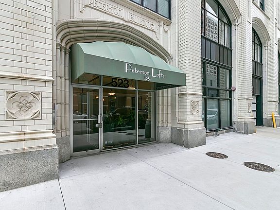 2nd image of 523 S Plymouth Ct APT 303