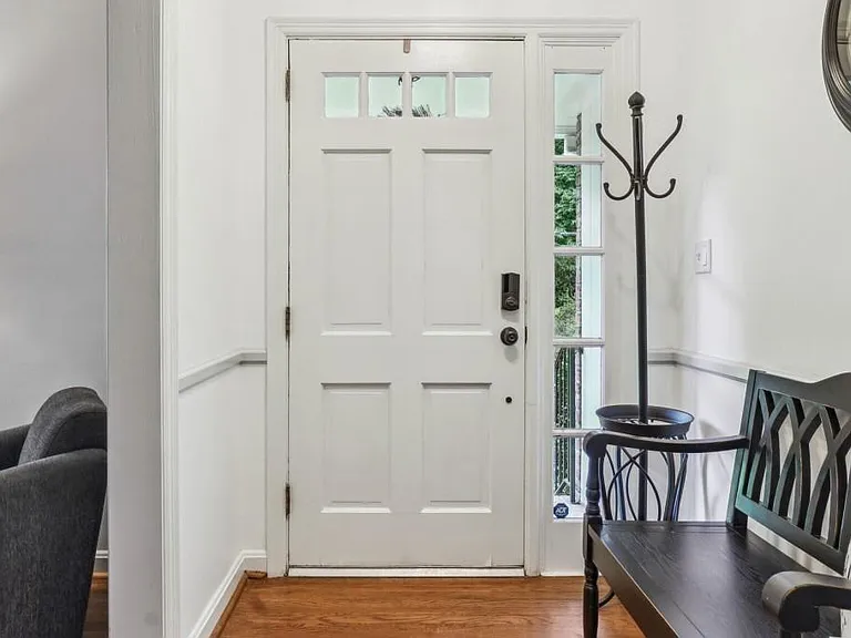 4379 Tree Haven Dr NE — Photo 2