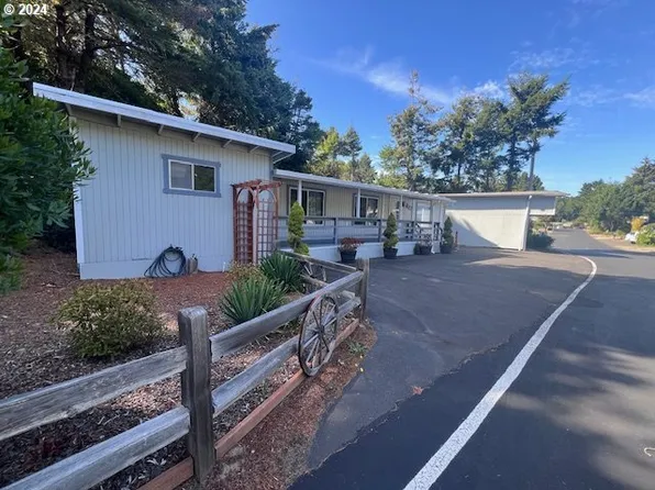 1601 Rhododendron Dr Space 657, Florence, OR 97439