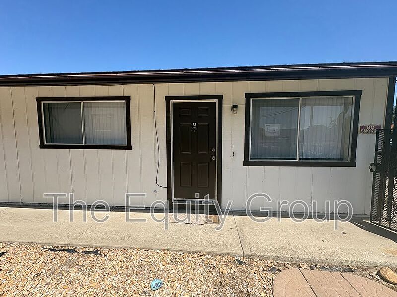 1st image of 512 N Kaweah St APT A