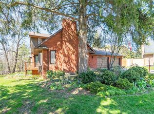 198 Penn Dr, Burlington, ON L7N2B7