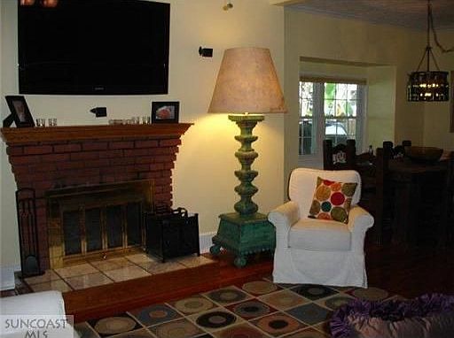 2nd image of 835 26th Ave N