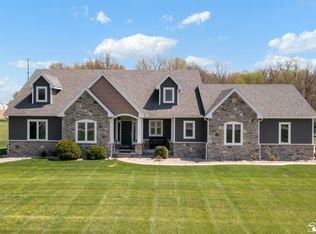 10260 Jackman Rd, Temperance, MI 48182