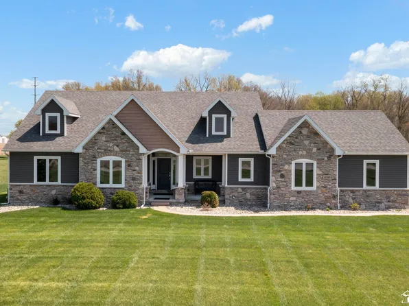 10260 Jackman Rd, Temperance, MI 48182