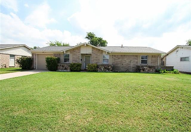 1st image of 2528 Hightrail Dr
