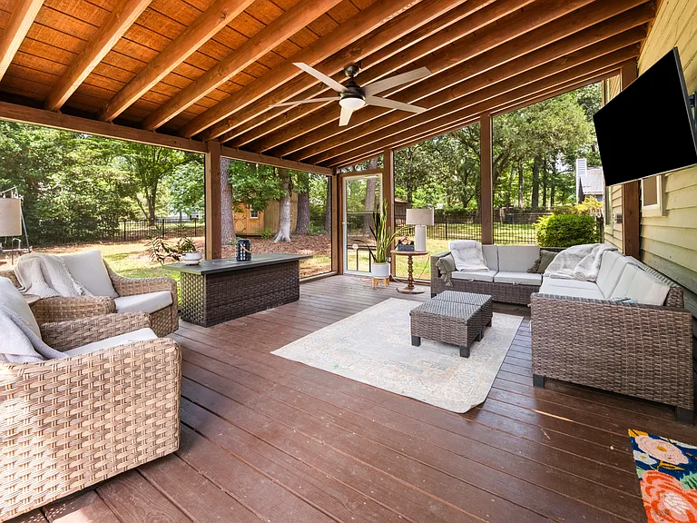 72 Shadowmoss Pkwy — Photo 32