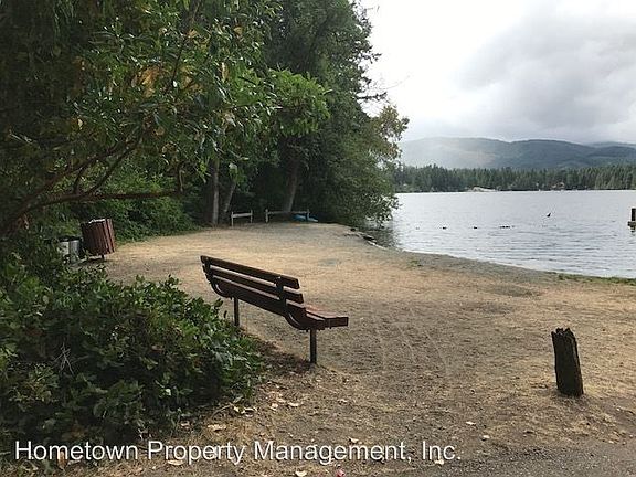 2nd image of 18033 Clear Lake Blvd SE