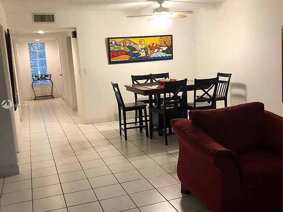 2nd image of 16280 Laurel Dr #203