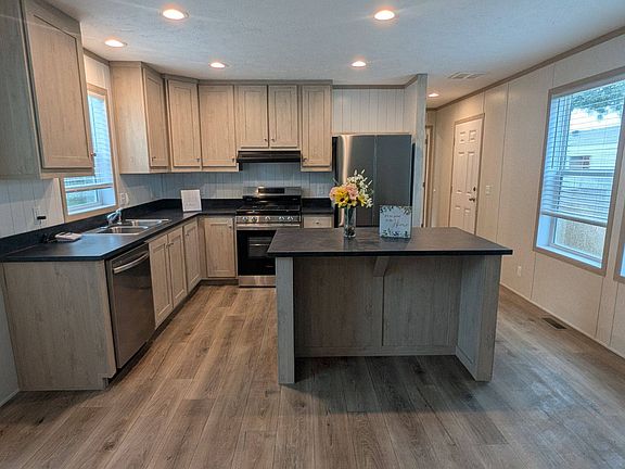 4th image of 4001 Sandhill Rd Lot 260