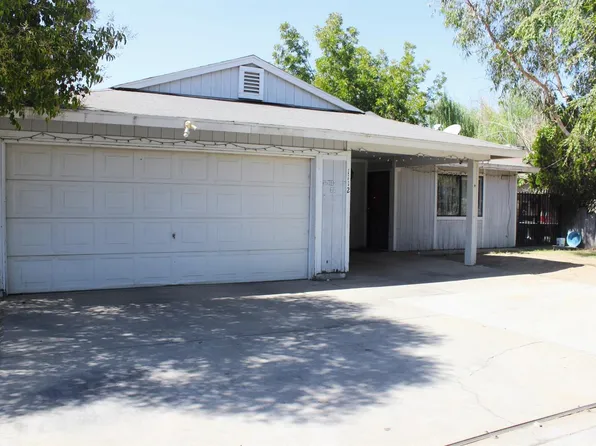 1112 Sonora St, Madera, CA 93638