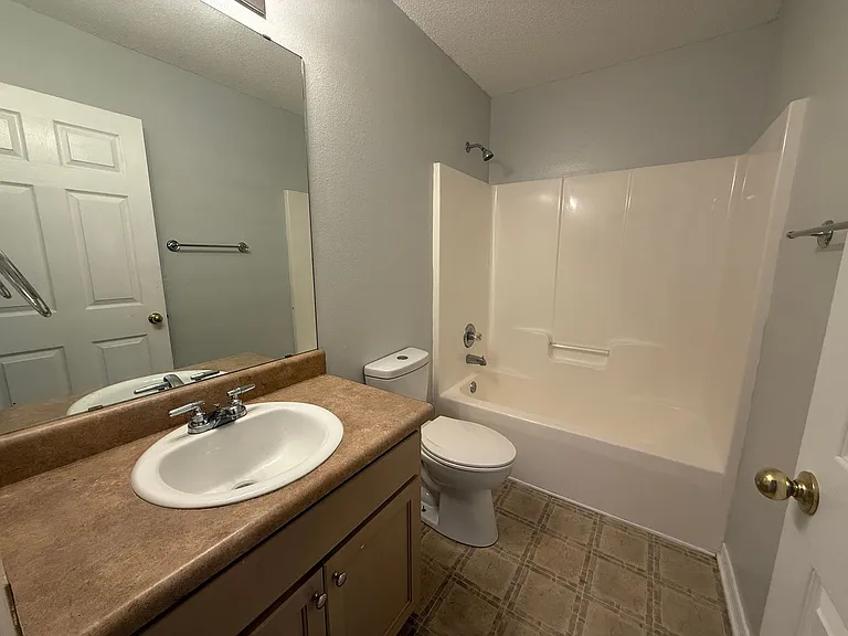 4902 Chads Cir — Photo 17