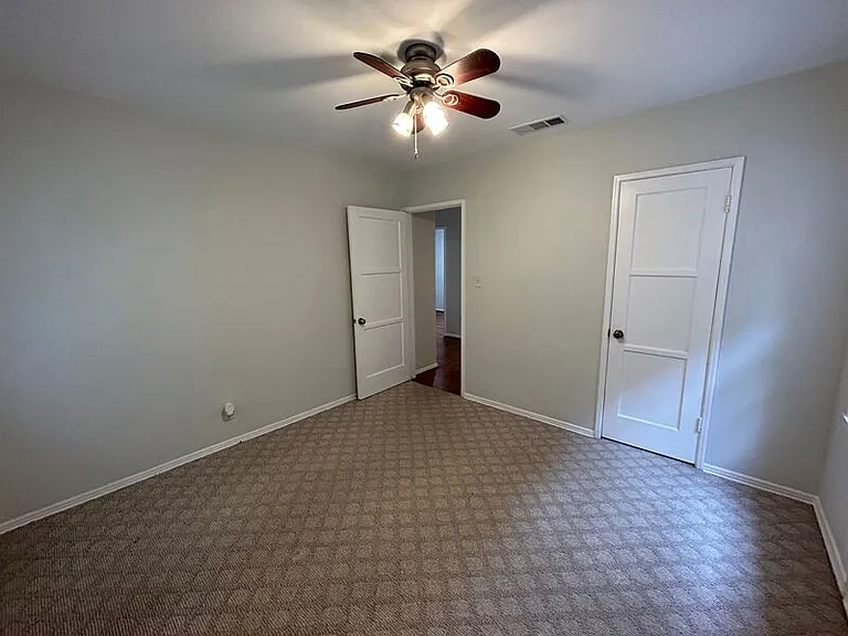 5128 Crown Ave — Photo 9