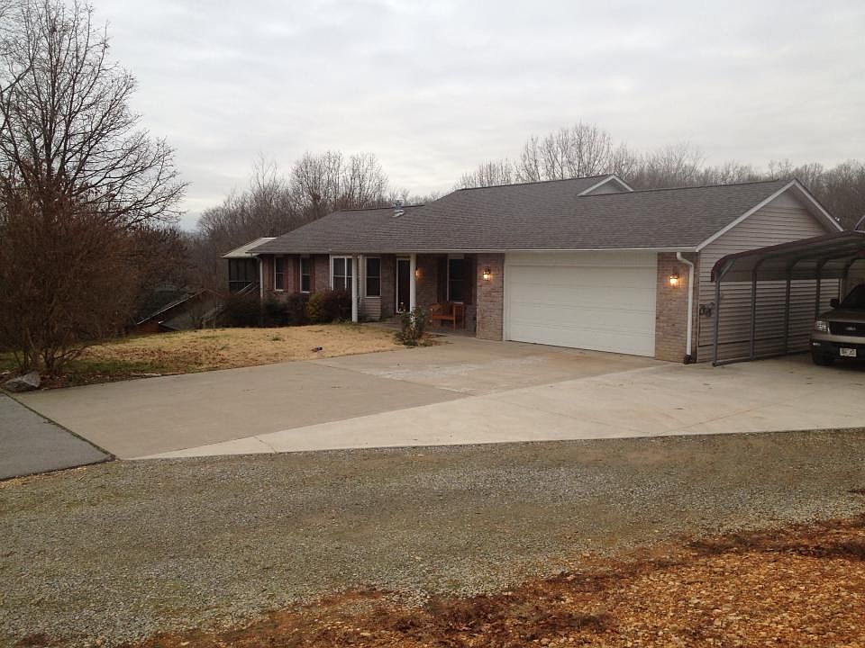 1st image of 231 Bella Oaks Dr