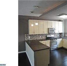 3rd image of 211 Brown St Unit 1