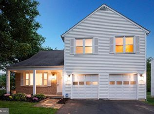 8201 Bell Ln, Vienna, VA 22182