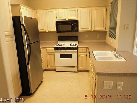 4th image of 855 N Stephanie St Unit 2616