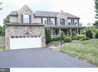 648 W Gillam Ave, Langhorne, PA 19047