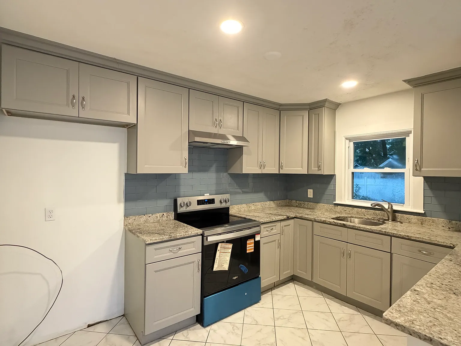 2 bed, $2,500 — Photo 1