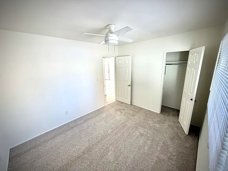 3913 Centre St #D — Photo 7