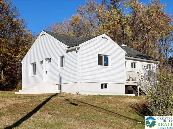 3606 McCloskey Ave, Bethlehem, PA 18015