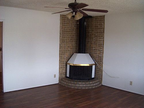 2nd image of 456 E Glade Ave
