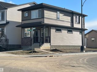 330 Edgemont Dr NW, Edmonton, AB T6M1S2