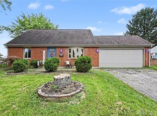 680 Georgia Dr, Xenia, OH 45385