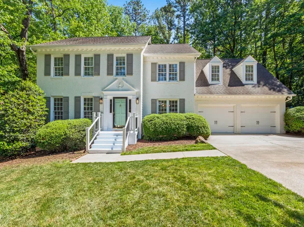 1101 Winterwind Pl, Raleigh, NC 27615