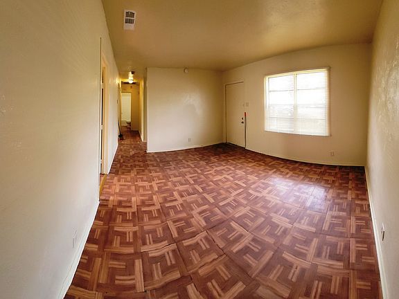 5th image of 5248 E Berry St