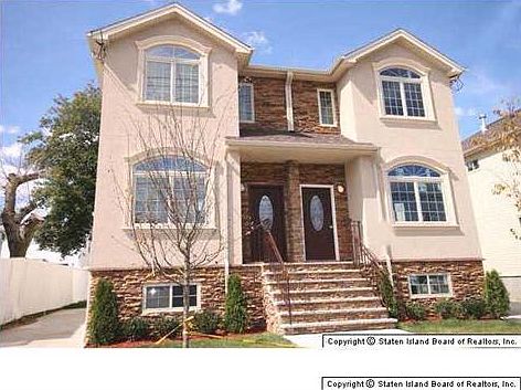 1st image of 270 Greencroft Ave