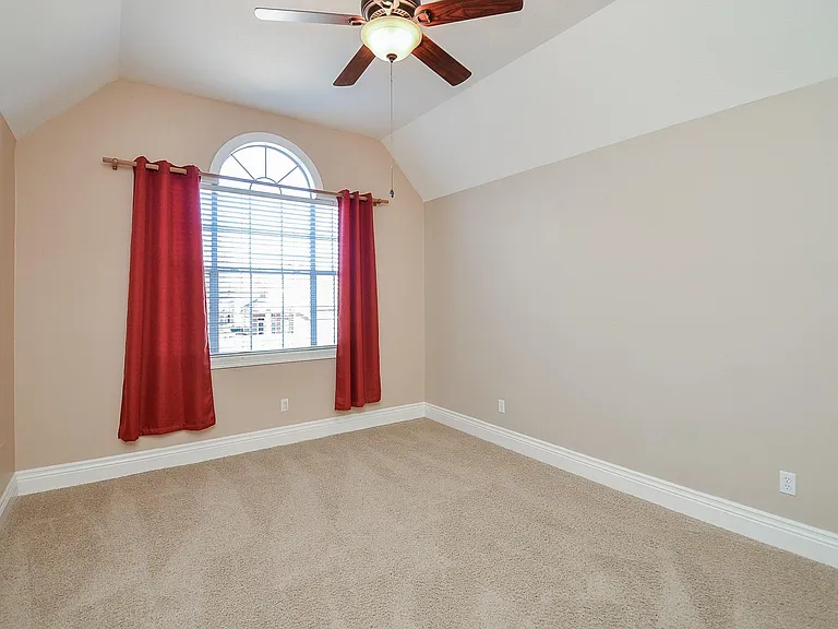 5835 Stratford Gardens Dr — Photo 18