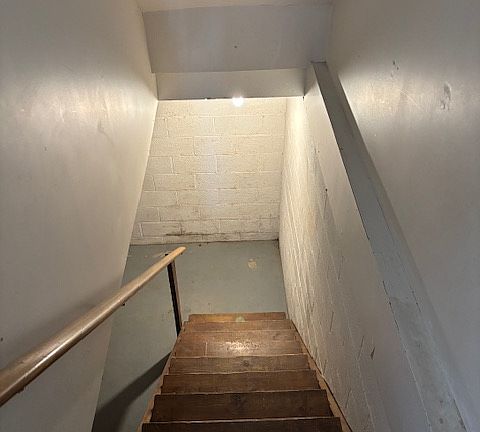 3rd image of 839 Stibbs St #839