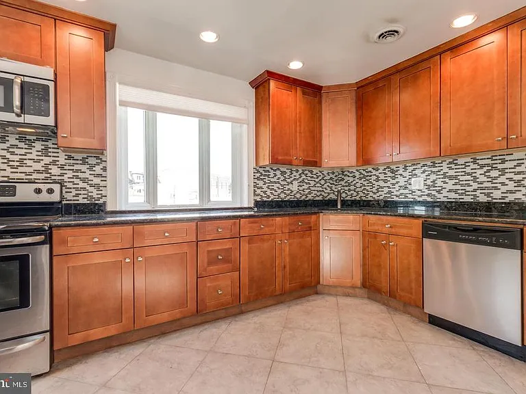 21 Ellis St #2 — Photo 9