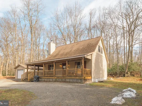 931 Black Oak Dr, Oakland, MD 21550