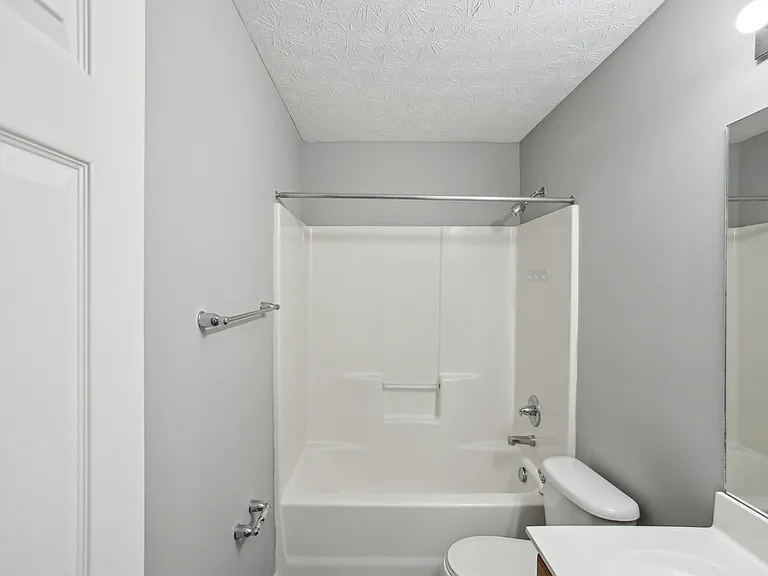 Orchard Hills Apartments — Photo 4
