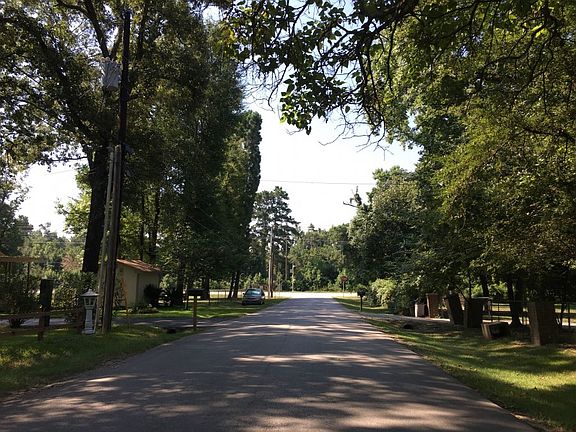 4th image of 8788 Lakeview Forest Dr