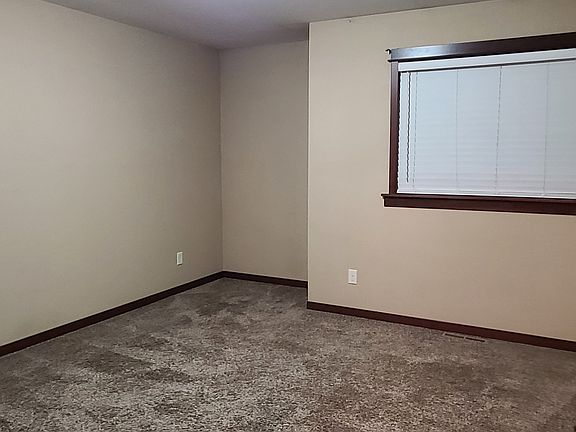5th image of 1738 12th St S APT G