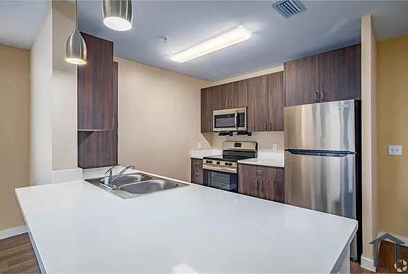 203 N University Dr — Photo 20