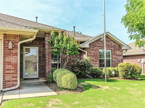 2nd image of 1616 Creekside Ln