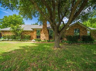 1200 N Sharpshire Dr, Waxahachie, TX 75165