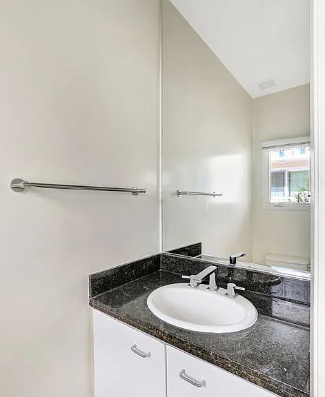 811 21st St #3 — Photo 35