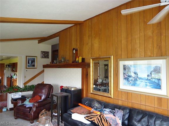 5th image of 3844 Briarwood Dr