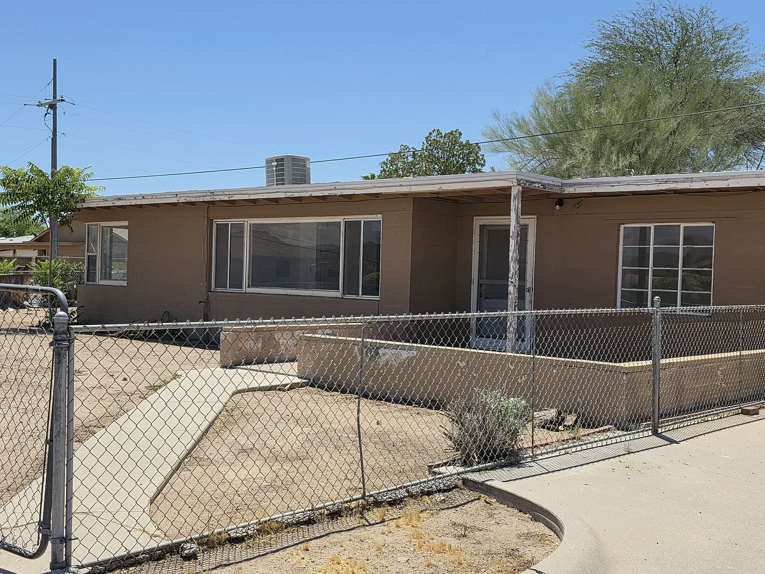 2 bed, 1418 sqft, $1,350 — Photo 1