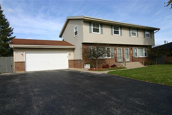 1st image of 4332 Pepper Dr