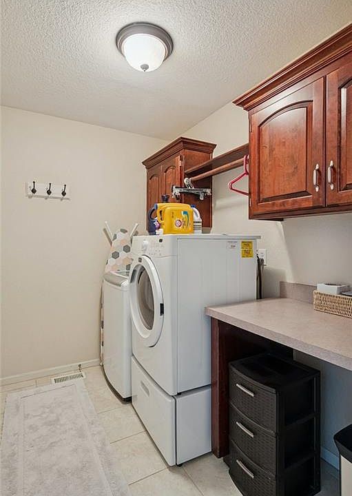 1st image of 9619 NE 100th St